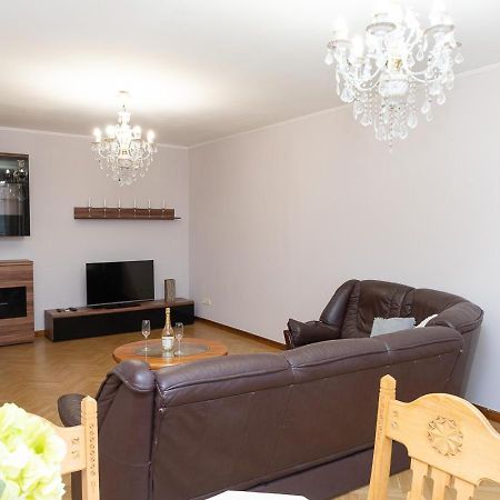 Spacious Apartments In The Center Of Obolon 2 Bedrooms Kiev Dış mekan fotoğraf